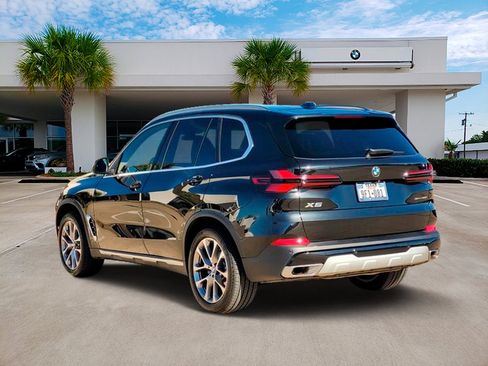 Certified 2025 BMW X5 sDrive40i w/ Premium Package image 6