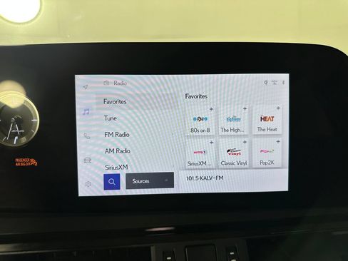 Used 2023 Lexus ES 250 w/ Premium Package AWD/4WD image 28