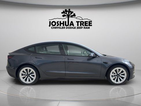 Used 2022 Tesla Model 3 RWD image 8