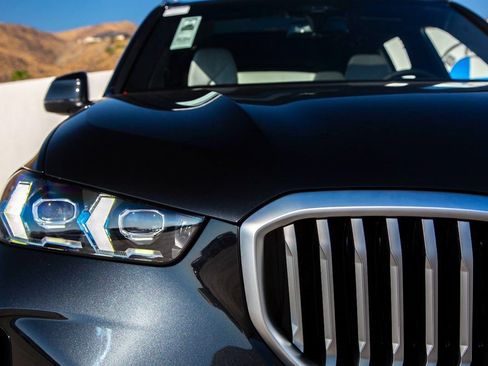 Used 2026 BMW X5 xDrive40i AWD/4WD image 9