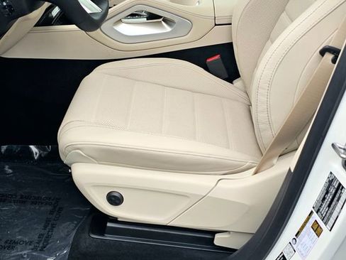 New 2026 Mercedes-Benz GLS 450 4MATIC image 17