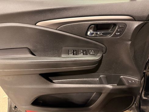 Used 2019 Honda Passport EX-L image 12