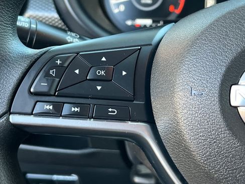 Certified 2023 Nissan Kicks SV image 30