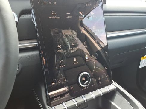 New 2026 GMC Terrain Denali image 18