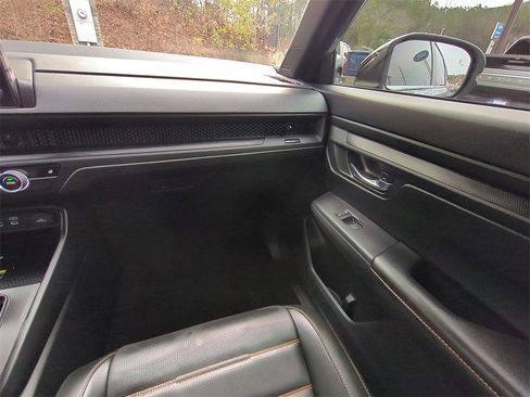 Used 2025 Honda CR-V Sport-L image 17