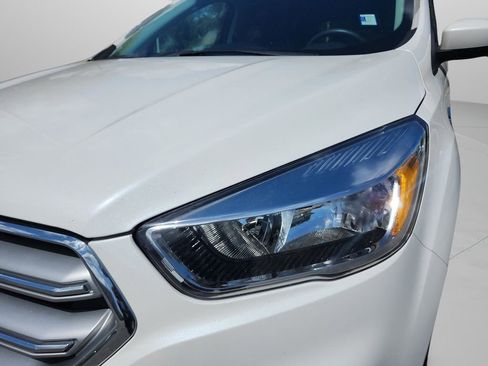 Used 2017 Ford Escape SE image 14