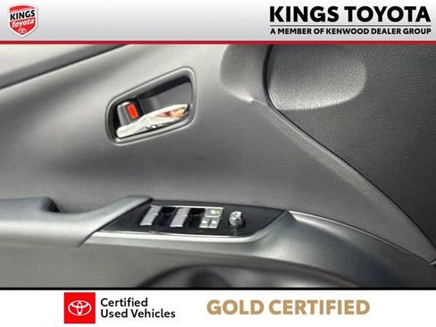 Certified 2022 Toyota Prius Prime Limited FWD image 30