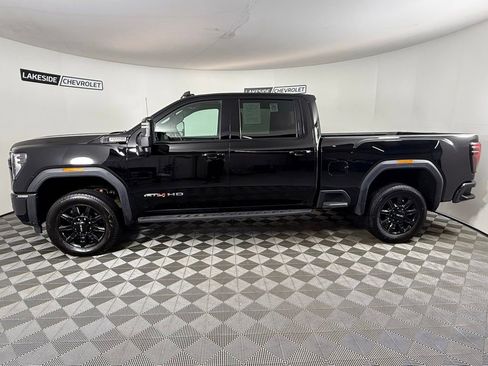 Used 2024 GMC Sierra 2500 AT4 w/ AT4 Premium Plus Package AWD/4WD image 3