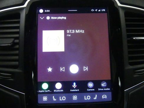Used 2023 Volvo XC90 B5 Core AWD/4WD image 11