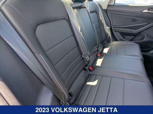 Used 2023 Volkswagen Jetta SE w/ Panoramic Sunroof Package FWD image 21