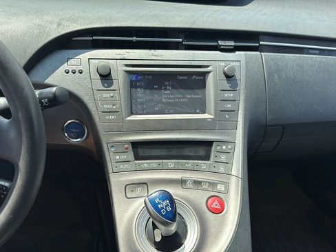 Used 2014 Toyota Prius Two FWD image 15