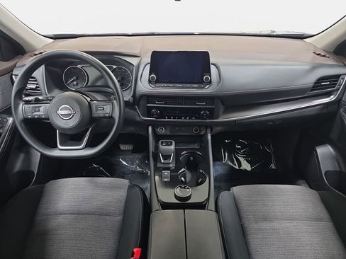 Used 2023 Nissan Rogue SV image 10