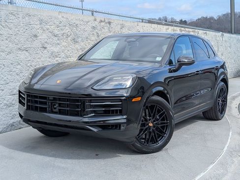 New 2026 Porsche Cayenne image 1
