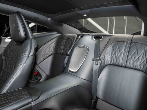 Used 2024 Aston Martin DB12 Coupe image 14