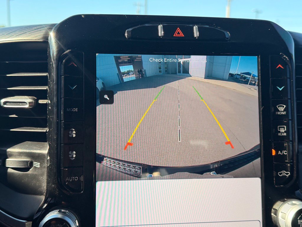 Used 2023 RAM 1500 Laramie AWD/4WD image 33