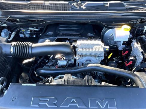 Used 2022 RAM 1500 Laramie AWD/4WD image 32