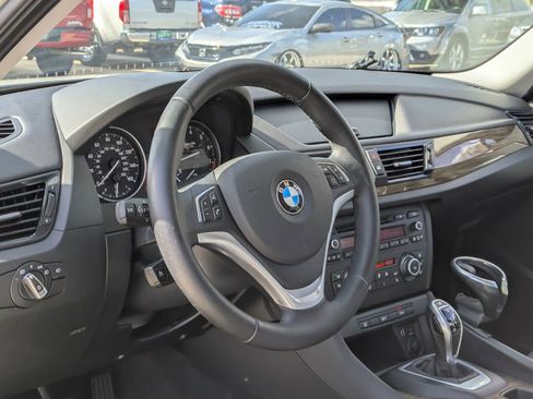 Used 2014 BMW X1 sDrive28i image 9