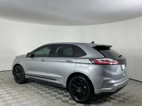 Used 2023 Ford Edge SE w/ Black Appearance Package AWD/4WD image 7