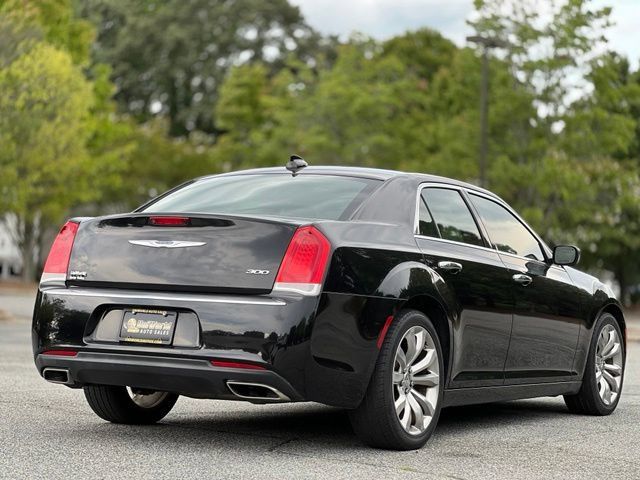 Used 2020 Chrysler 300 Limited RWD image 5