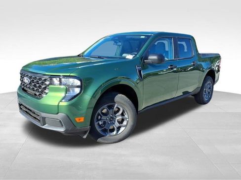 New 2025 Ford Maverick XLT image 2