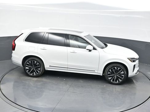 New 2026 Volvo XC90 B6 Plus w/ Protection Package image 37