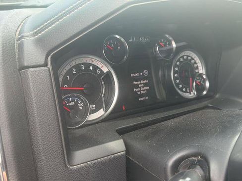 Used 2017 RAM 2500 Laramie AWD/4WD image 5
