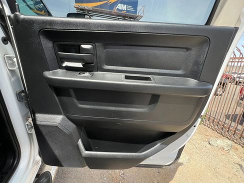 Used 2015 RAM 2500 Tradesman w/ Chrome Appearance Group AWD/4WD image 24