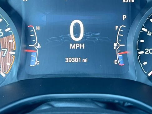 Used 2024 Jeep Compass Limited AWD/4WD image 6