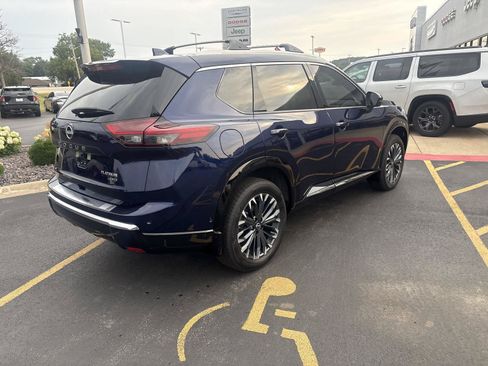 Used 2026 Nissan Rogue Platinum w/ Platinum Premium Package AWD/4WD image 5