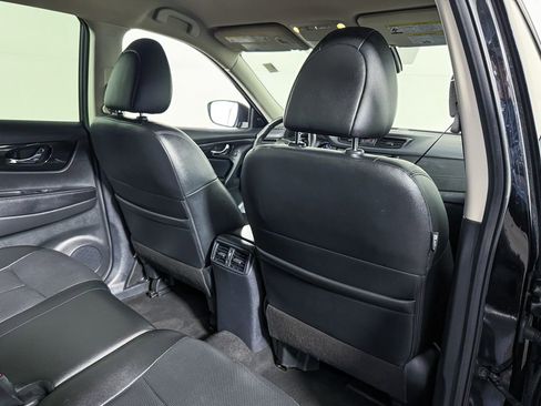 Used 2020 Nissan Rogue SL image 47