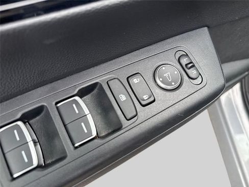 Used 2024 Honda CR-V EX-L image 17