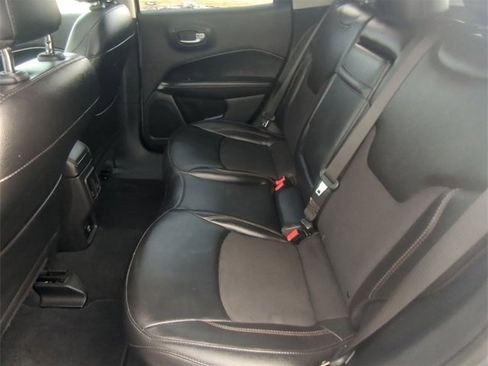 Certified 2020 Jeep Compass Latitude image 21