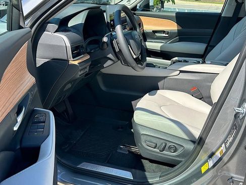 New 2026 Toyota Grand Highlander AWD image 7