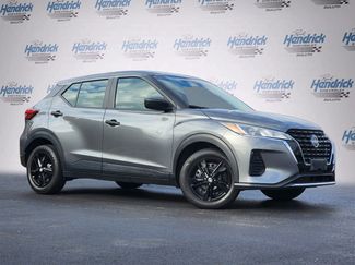 Used 2022 Nissan Kicks S video 2