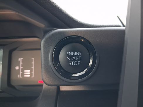 Used 2025 Toyota Tacoma SR5 RWD image 15