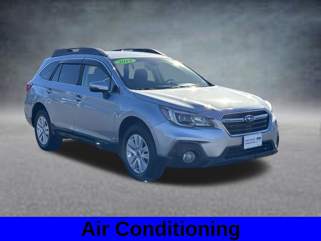 Used 2019 Subaru Outback 2.5i Premium AWD/4WD image 3