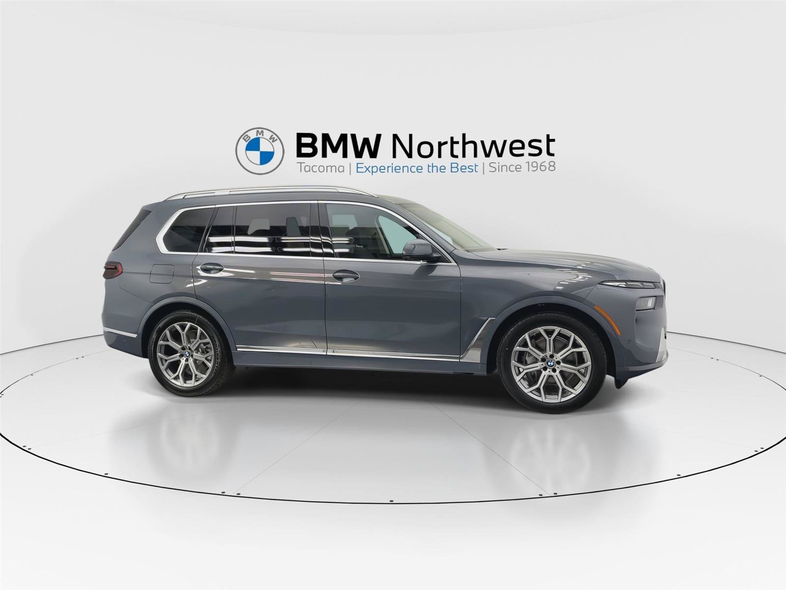 New 2026 BMW X7 xDrive40i w/ Premium Package AWD/4WD image 5