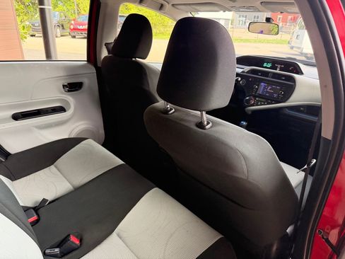 Used 2012 Toyota Prius C Three FWD image 14