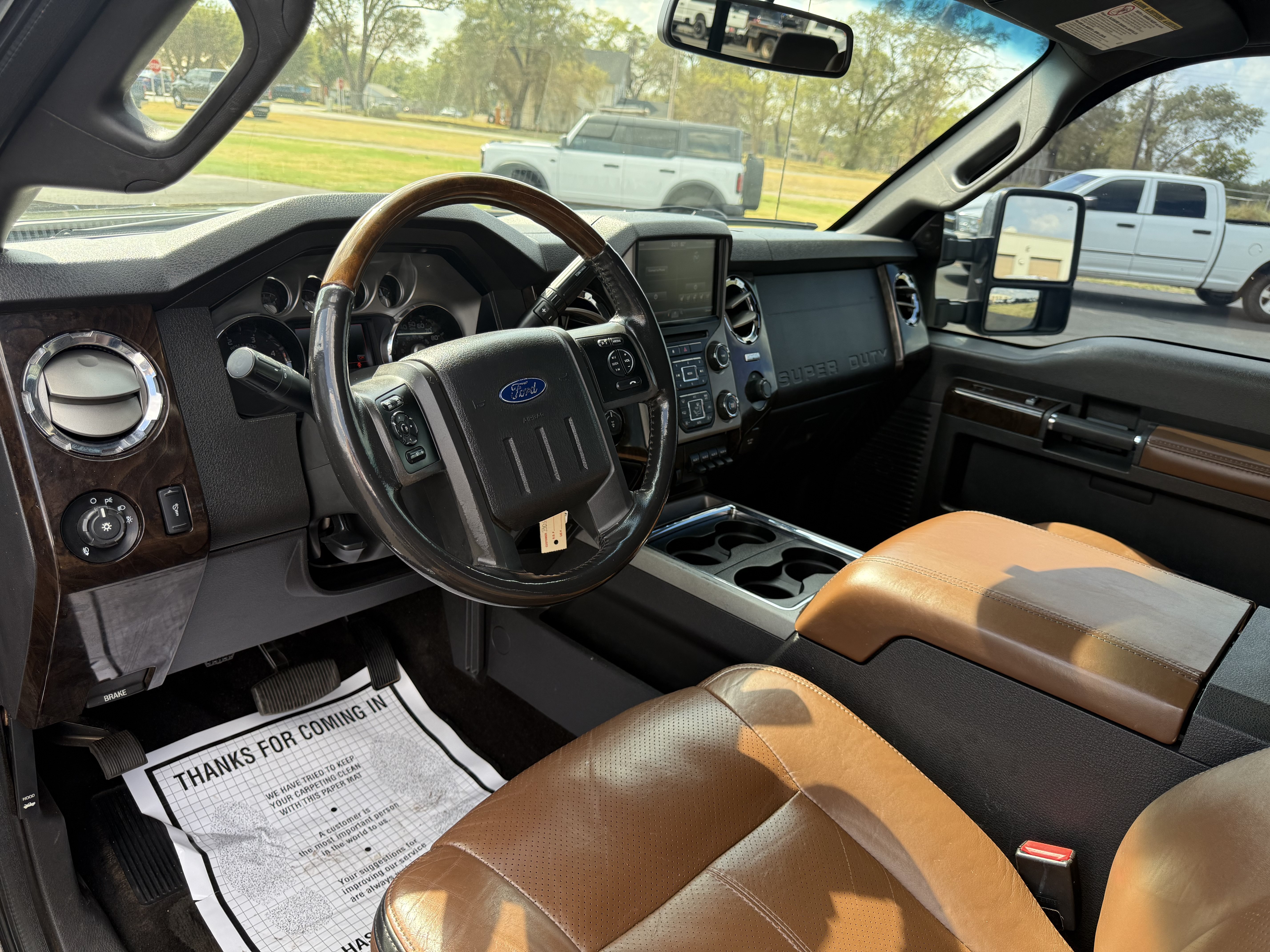 Used 2013 Ford F250 Platinum w/ FX4 Off Road Pkg AWD/4WD image 6