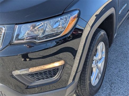 Used 2021 Jeep Compass Sport w/ Cold Weather Group image 9