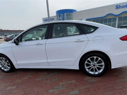 Used 2020 Ford Fusion SE image 7