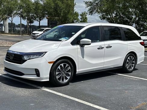 Certified 2024 Honda Odyssey EX-L image 7