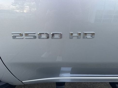Used 2020 Chevrolet Silverado 2500 LTZ w/ Z71 Off-Road Package image 24