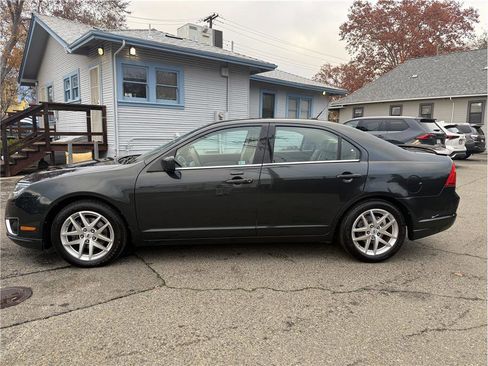 Used 2010 Ford Fusion SEL image 3