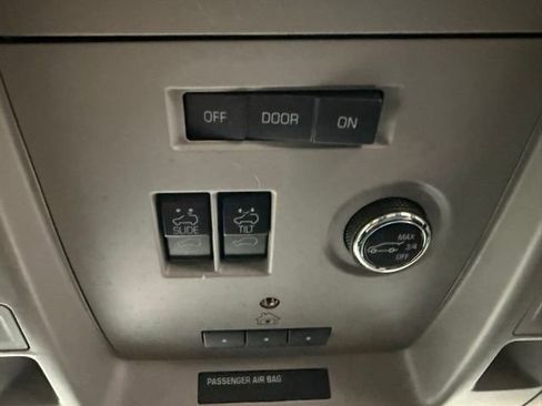 Used 2017 Chevrolet Tahoe LT w/ Texas Edition Package image 29