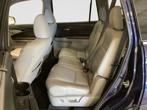 Used 2020 Honda Pilot Touring image 17