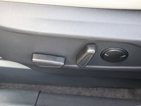 Used 2024 Ford Mustang Mach-E Premium image 31