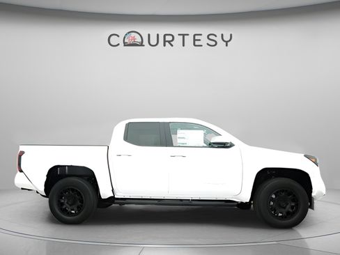 Certified 2024 Toyota Tacoma SR5 w/ SR5 Upgrade Package image 25