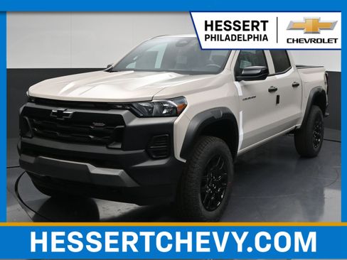 New 2026 Chevrolet Colorado Trail Boss AWD/4WD image 1