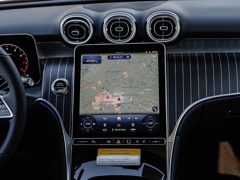 New 2026 Mercedes-Benz GLC 300 image 11